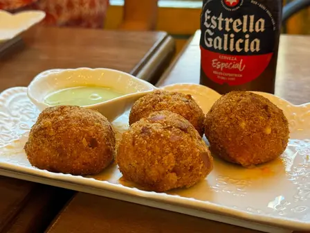 Croquetas de camarón publicadas por O’Lar DeMaría
